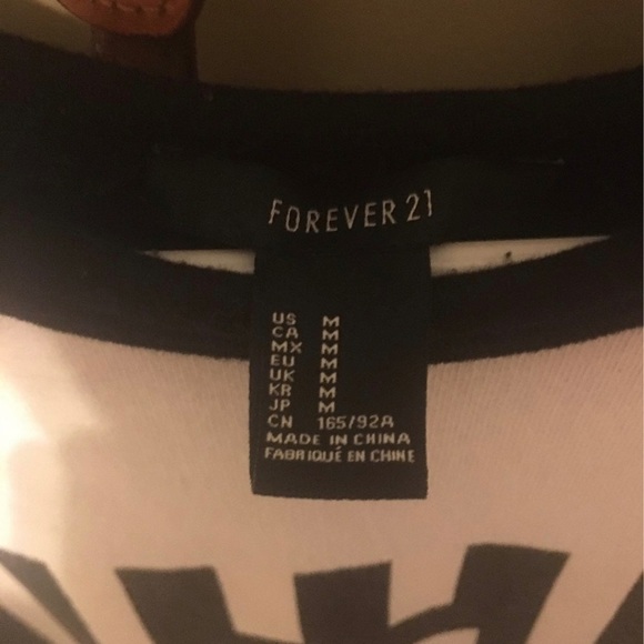 Forever 21 Black and White Sweater - Picture 3 of 4